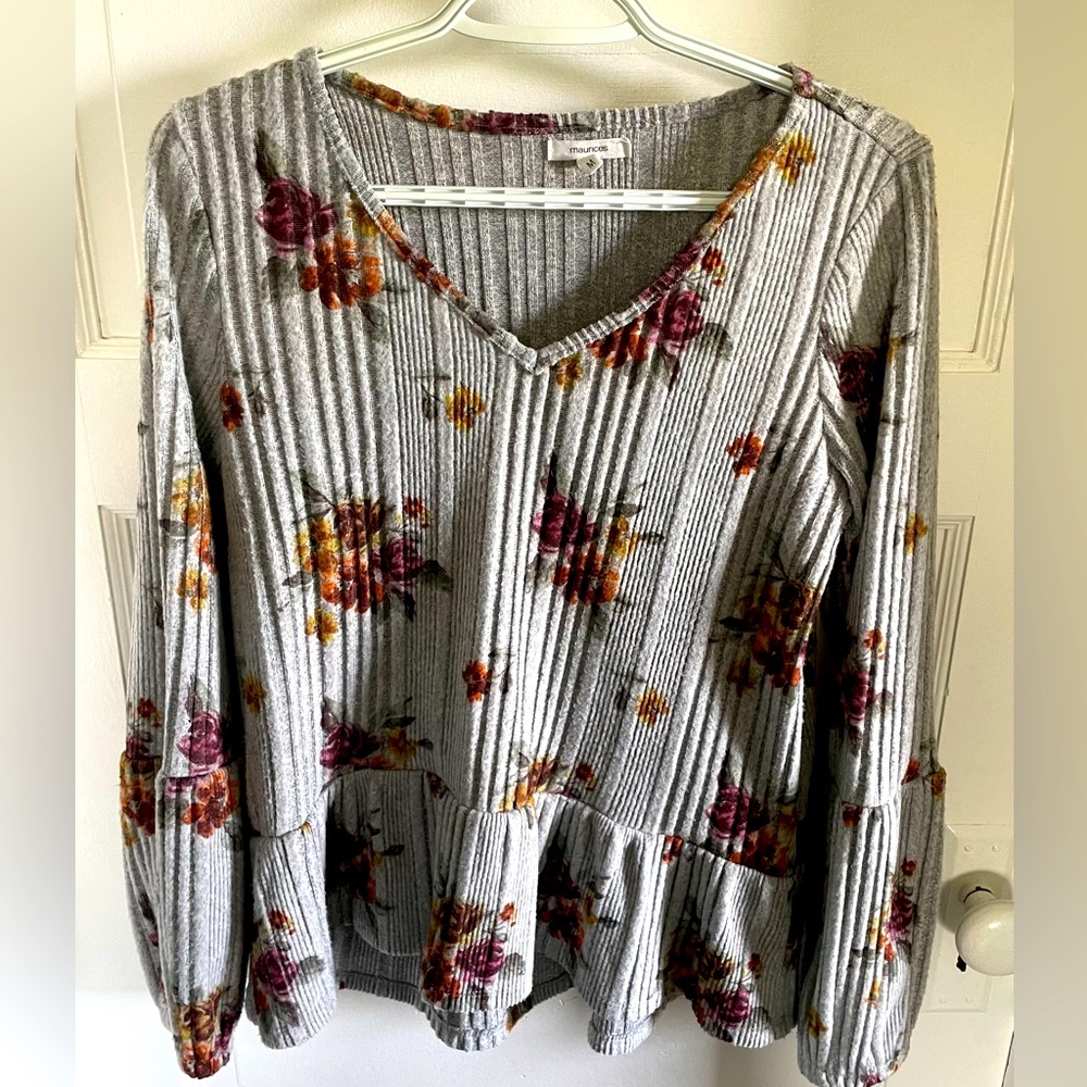 2/$15 Floral long sleeve